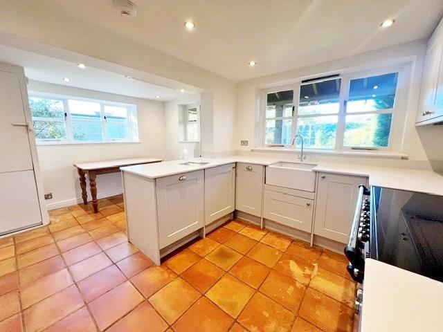 kitchen 1.2.jpg